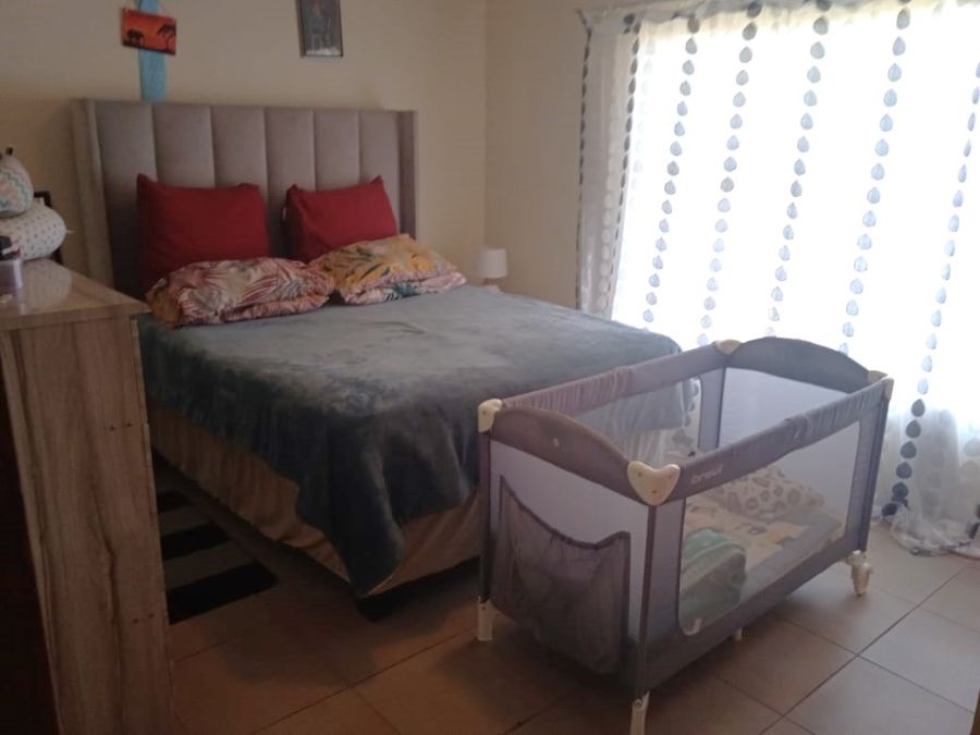 2 Bedroom Property for Sale in Pellissier Free State